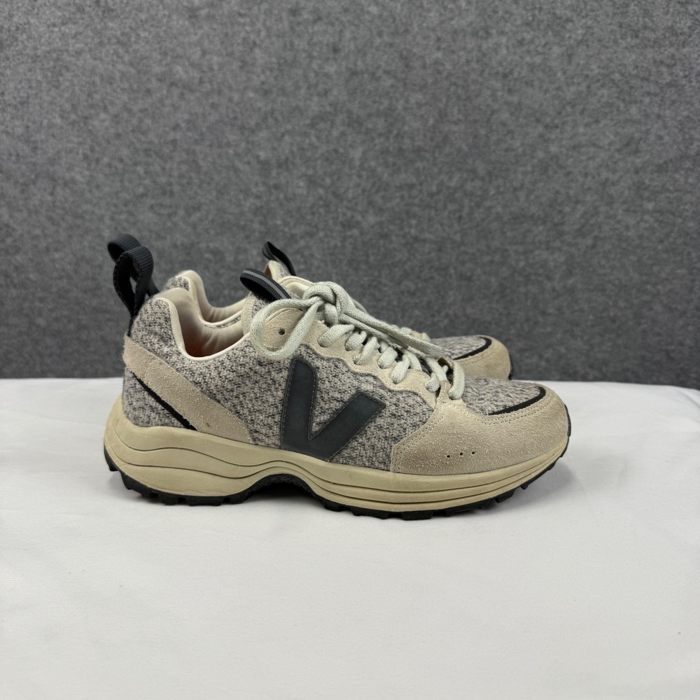 Veja Venturi Flannel Sneakers Light Grey Beige Suede US Women Size 10 VT112265A